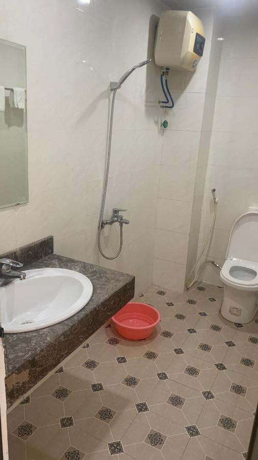 Nha Nghi Thanh Tam Hotel Ха Лонг Екстериор снимка