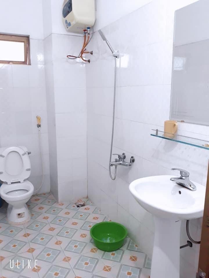 Nha Nghi Thanh Tam Hotel Ха Лонг Екстериор снимка